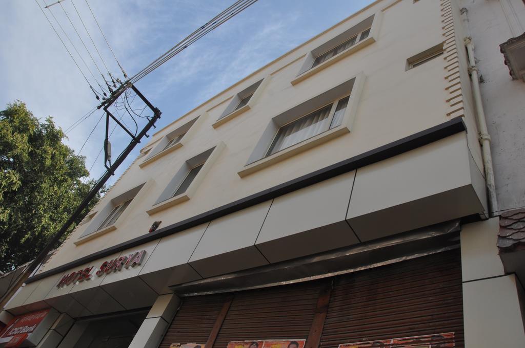 Hotel Surya Haldwani Bagian luar foto